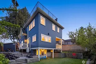 1729 41st Ave SW, Seattle, WA 98116 - Photo 3