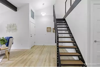 11630 NE 70th Place #Unit D, Kirkland, WA 98033 - Photo 9