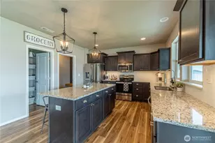 4217 Cove W Dr, Moses Lake, WA 98837 - Photo 15