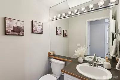 441 S 51st Court, Renton, WA 98055 - Photo 17
