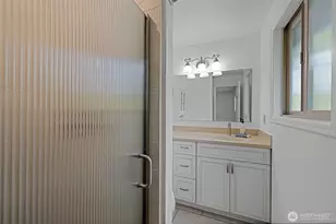 8303 55th St W, University Place, WA 98467 - Photo 17