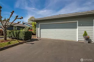4864 N Village Ln, Bellingham, WA 98226 - Photo 27