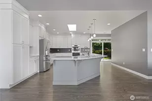 1253 Beach Dr E, Port Orchard, WA 98366 - Photo 25