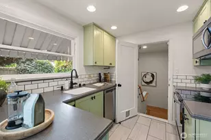 1309 N 85th St, Seattle, WA 98103 - Photo 15