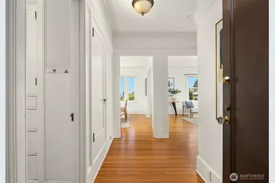 1902 Bigelow Avenue N #403, Seattle, WA 98109 - Photo 15