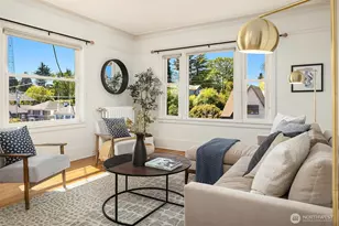 1902 Bigelow Ave N, Seattle, WA 98109 - Photo 3