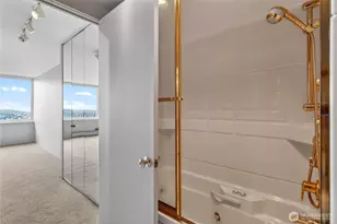 4540 8th Ave NE, Seattle, WA 98105 - Photo 21