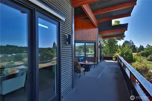 5453 Harborside Ln, Freeland, WA 98249 - Photo 3