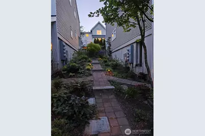 6719 35th Place S, Seattle, WA 98118 - Photo 23