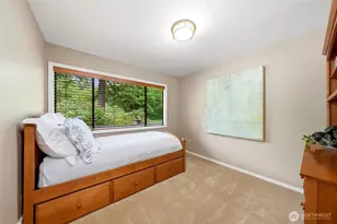 18926 NE 127th St, Redmond, WA 98052 - Photo 15