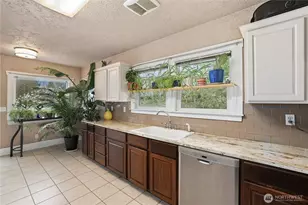 4330 Tacoma Ave S, Tacoma, WA 98418 - Photo 11