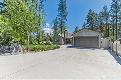 1221 Commercial, Leavenworth, WA 98826 - Photo 3