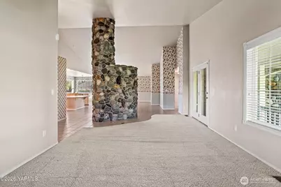 8204 Midvale Road, Yakima, WA 98908 - Photo 7