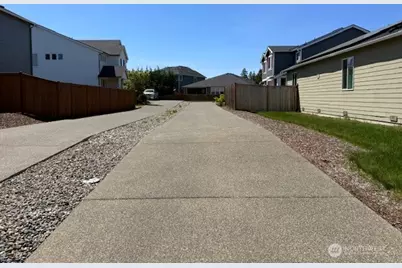 17326 129th Avenue E, Puyallup, WA 98374 - Photo 29