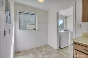 9013 11th Ave SW, Seattle, WA 98106 - Photo 13