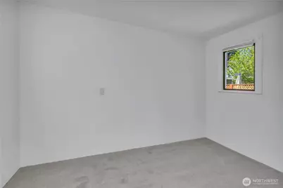 9013 11th Ave SW, Seattle, WA 98106 - Photo 17
