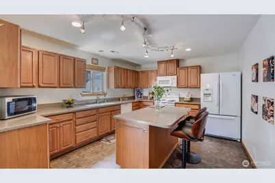 28843 213th Court SE, Kent, WA 98042 - Photo 9