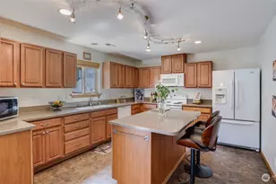 28843 213th Ct SE, Kent, WA 98042 - Photo 9