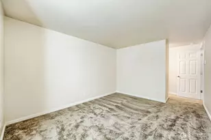 3811 130th Ln SE, Bellevue, WA 98006 - Photo 13
