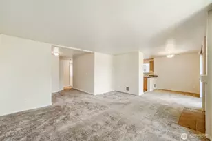 3811 130th Ln SE, Bellevue, WA 98006 - Photo 9