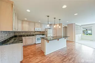 1380 Eastmont Ave, East Wenatchee, WA 98802 - Photo 9