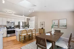 13020 NE 108th St, Kirkland, WA 98033 - Photo 15