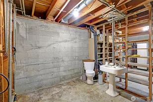 17810 Olympic View Dr, Edmonds, WA 98026 - Photo 25