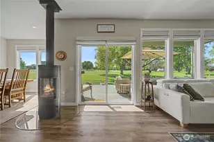 19352 Lakeview Dr NW, Soap Lake, WA 98851 - Photo 3