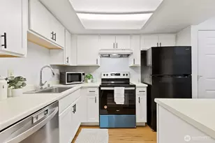 4106 Factoria Blvd SE, Bellevue, WA 98006 - Photo 9
