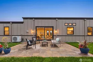 2181 Mariner Beach Dr, Oak Harbor, WA 98277 - Photo 3