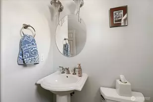 2390 SW Freund St, Oak Harbor, WA 98277 - Photo 15