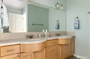 2390 SW Freund St, Oak Harbor, WA 98277 - Photo 31