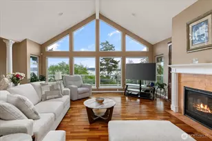 2390 SW Freund St, Oak Harbor, WA 98277 - Photo 3