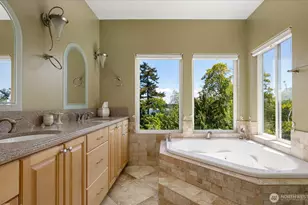2390 SW Freund St, Oak Harbor, WA 98277 - Photo 19