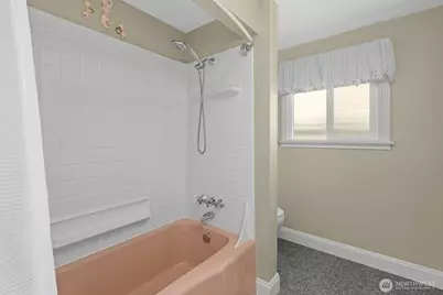 347 SE Glencoe Street, Oak Harbor, WA 98277 - Photo 13