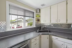 347 SE Glencoe St, Oak Harbor, WA 98277 - Photo 11