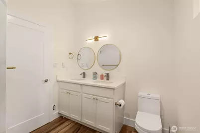 9253 6th Avenue NW #b, Seattle, WA 98117 - Photo 15