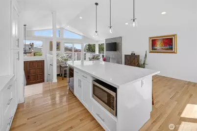 7827 S 114th Street, Seattle, WA 98178 - Photo 3