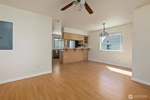 45 N Oak Harbor St, Oak Harbor, WA 98277 - Photo 33