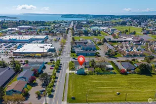 45 N Oak Harbor St, Oak Harbor, WA 98277 - Photo 3