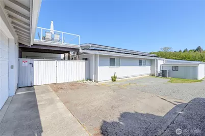 293 N Ridge View Dr, Port Angeles, WA 98362 - Photo 35