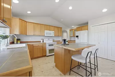 1790 Warm Springs Drive, Wenatchee, WA 98801 - Photo 9