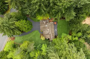 22542 NE 46th St, Redmond, WA 98053 - Photo 39