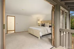 22542 NE 46th St, Redmond, WA 98053 - Photo 27