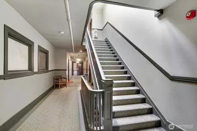 7 Harrison Street #39, Seattle, WA 98109 - Photo 3