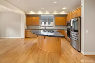 12115 SE 41st, Bellevue, WA 98006 - Photo 11