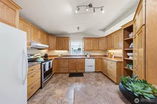 23807 7th Pl W, Bothell, WA 98021 - Photo 11