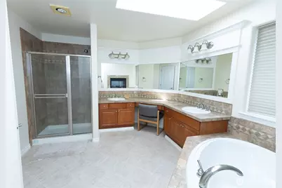 11816 SE 240th Place, Kent, WA 98030 - Photo 19
