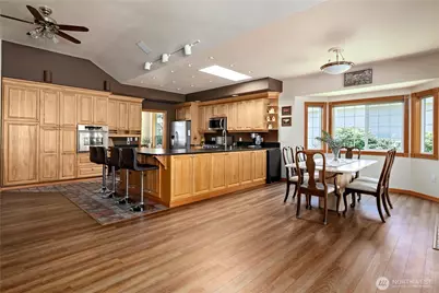 1546 Wedgewood Lane, Oak Harbor, WA 98277 - Photo 9