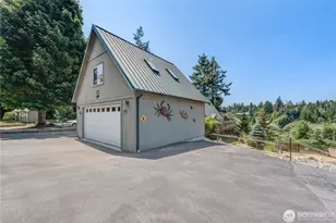 1819 Lake Dr, Camano Island, WA 98282 - Photo 3